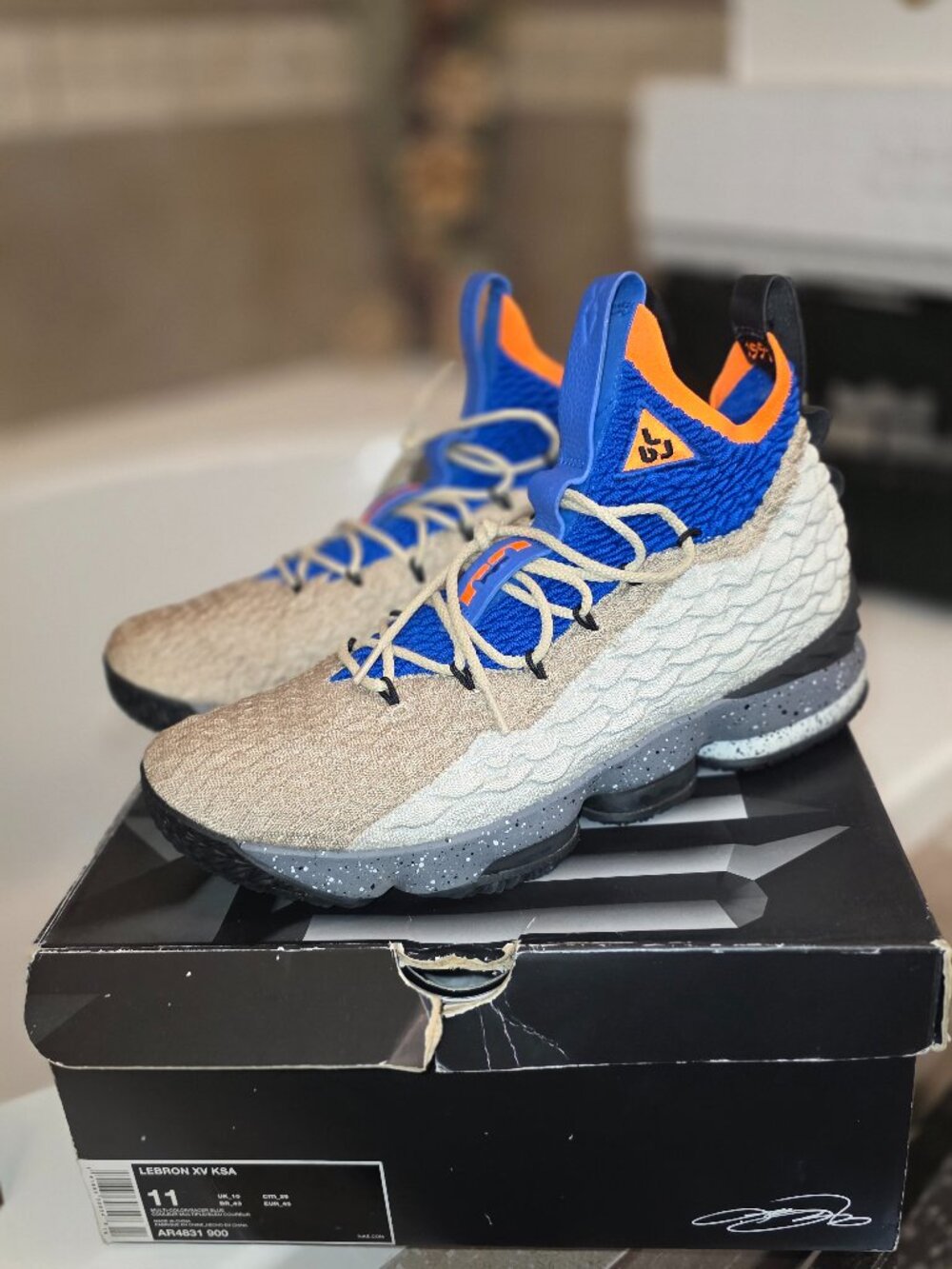 2018 Nike LeBron 15 Mowabb sz 11 76ers NBA Philly HOF Rare Lakers GOAT